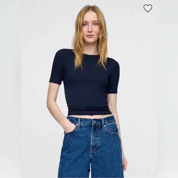 GAP Tops - GAP Modern Crewneck T-Shirt Navy Blue Size Small Tall - Worn Once!